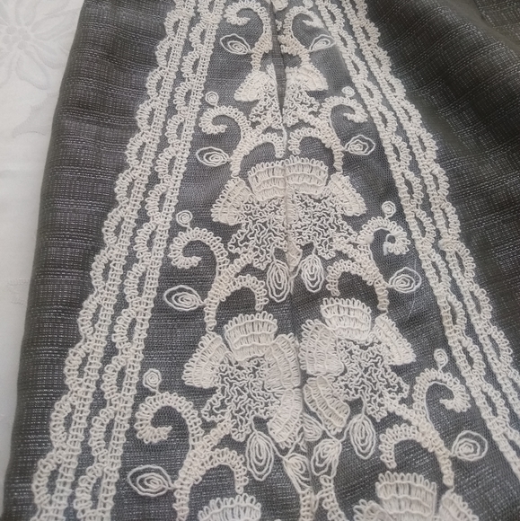 Anthropologie linen lace crochet embroidery pleats - Picture 4 of 8